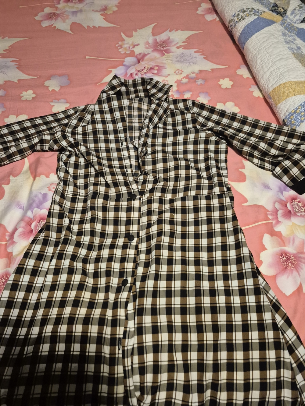 Plaid Button-Front Women’s Dress in Black & Cream